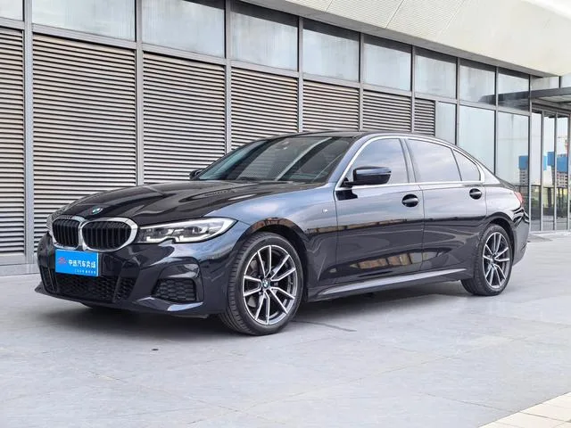 BMW 3 Series 2022 325i M Sports suit exterior photo 1 BMW 3 Series 2022 325i M Sports suit exterior photo 1