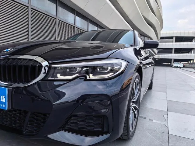 BMW 3 Series 2022 325i M Sports suit exterior photo 6 BMW 3 Series 2022 325i M Sports suit exterior photo 6