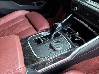 BMW 3 Series 2022 325i M Sports suit interior photo 15 BMW 3 Series 2022 325i M Sports suit interior photo 15