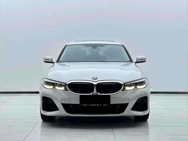 BMW 3 Series 2022 320Li M Sports suit exterior photo 2 BMW 3 Series 2022 320Li M Sports suit exterior photo 2