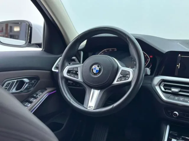 BMW 3 Series 2022 320Li M Sports suit exterior photo 4 BMW 3 Series 2022 320Li M Sports suit exterior photo 4