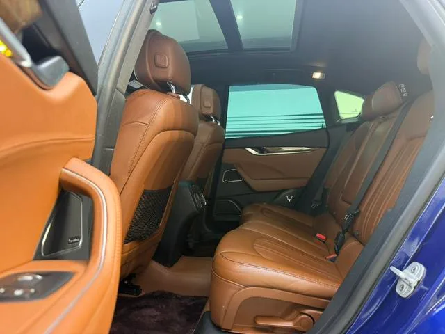 Maserati Levante 2016 3.0T Levante interior photo 12 Maserati Levante 2016 3.0T Levante interior photo 12