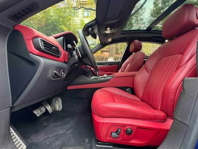 Maserati Levante 2019 3.0T 350Hp Standard Edition China V exterior photo 9 Maserati Levante 2019 3.0T 350Hp Standard Edition China V exterior photo 9