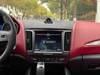 Maserati Levante 2019 3.0T 350Hp Standard Edition China V interior photo 13 Maserati Levante 2019 3.0T 350Hp Standard Edition China V interior photo 13