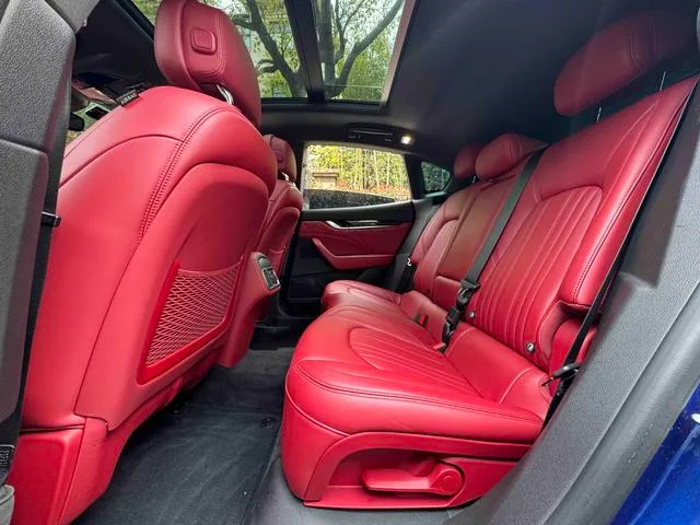 Maserati Levante 2019 3.0T 350Hp Standard Edition China V interior photo 18 Maserati Levante 2019 3.0T 350Hp Standard Edition China V interior photo 18