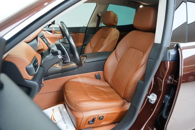 Maserati Levante 2016 3.0T Levante interior photo 19 Maserati Levante 2016 3.0T Levante interior photo 19