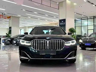 BMW 7 Series 2021 740Li xDrive Tipo administrativo Traje de lujo exterior foto 2 BMW 7 Series 2021 740Li xDrive Tipo administrativo Traje de lujo exterior foto 2
