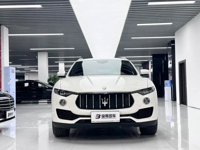 Maserati Levante 2021 3.0T Standard Edition exterior photo 2 Maserati Levante 2021 3.0T Standard Edition exterior photo 2