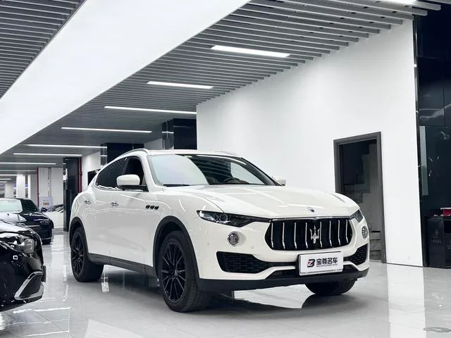 Maserati Levante 2021 3.0T Standard Edition exterior photo 3 Maserati Levante 2021 3.0T Standard Edition exterior photo 3