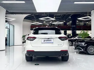 Maserati Levante 2021 3.0T Standard Edition interior photo 11 Maserati Levante 2021 3.0T Standard Edition interior photo 11