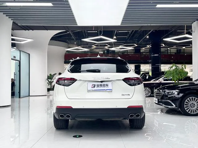 Maserati Levante 2021 3.0T Standard Edition interior photo 11 Maserati Levante 2021 3.0T Standard Edition interior photo 11