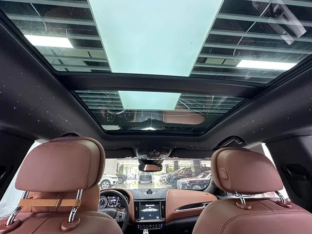 Maserati Levante 2021 3.0T Standard Edition interior photo 17 Maserati Levante 2021 3.0T Standard Edition interior photo 17
