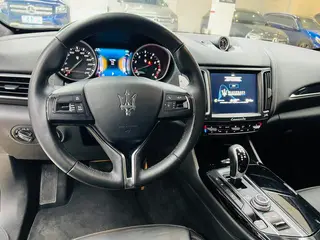 Maserati Levante 2016 3.0T Levante exterior photo 8 Maserati Levante 2016 3.0T Levante exterior photo 8