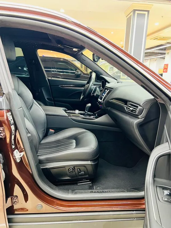Maserati Levante 2016 3.0T Levante interior photo 11 Maserati Levante 2016 3.0T Levante interior photo 11