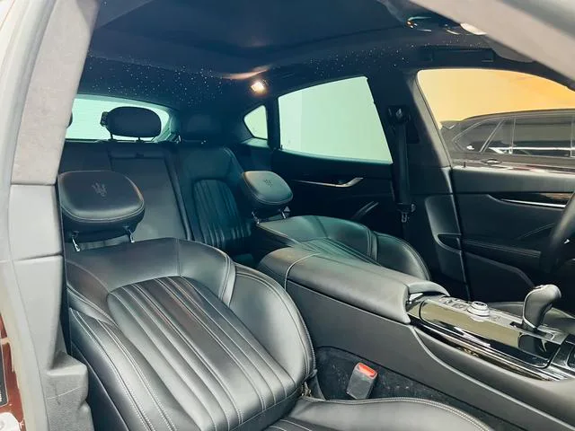 Maserati Levante 2016 3.0T Levante interior photo 12 Maserati Levante 2016 3.0T Levante interior photo 12