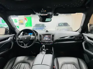 Maserati Levante 2016 3.0T Levante interior photo 14 Maserati Levante 2016 3.0T Levante interior photo 14