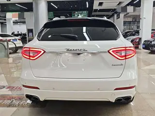 Maserati Levante 2016 3.0T Levante exterior foto 5 Maserati Levante 2016 3.0T Levante exterior foto 5
