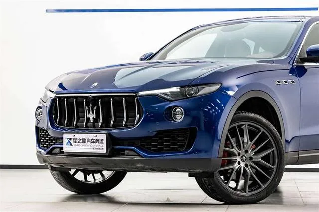 Maserati Levante 2021 3.0T Стандартная версия экстерьер фото 2 Maserati Levante 2021 3.0T Стандартная версия экстерьер фото 2