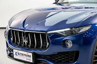 Maserati Levante 2021 3.0T Стандартная версия экстерьер фото 4 Maserati Levante 2021 3.0T Стандартная версия экстерьер фото 4