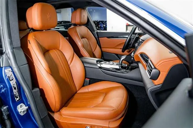 Maserati Levante 2021 3.0T Стандартная версия интерьер фото 19 Maserati Levante 2021 3.0T Стандартная версия интерьер фото 19