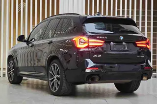 BMW X3 2022 Модификация xDrive30i Лидирующий M Ночной костюм интерьер фото 11 BMW X3 2022 Модификация xDrive30i Лидирующий M Ночной костюм интерьер фото 11