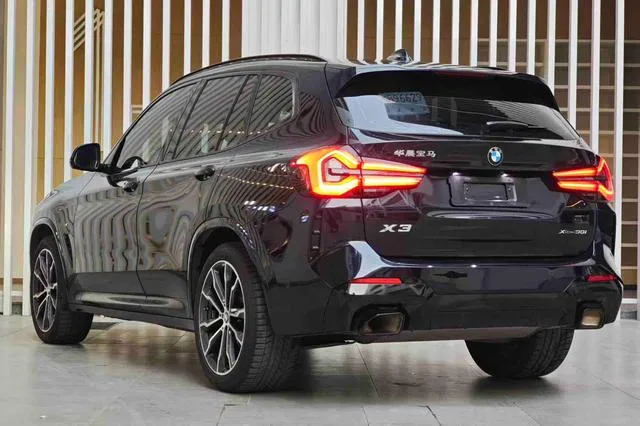 BMW X3 2022 Модификация xDrive30i Лидирующий M Ночной костюм интерьер фото 11 BMW X3 2022 Модификация xDrive30i Лидирующий M Ночной костюм интерьер фото 11
