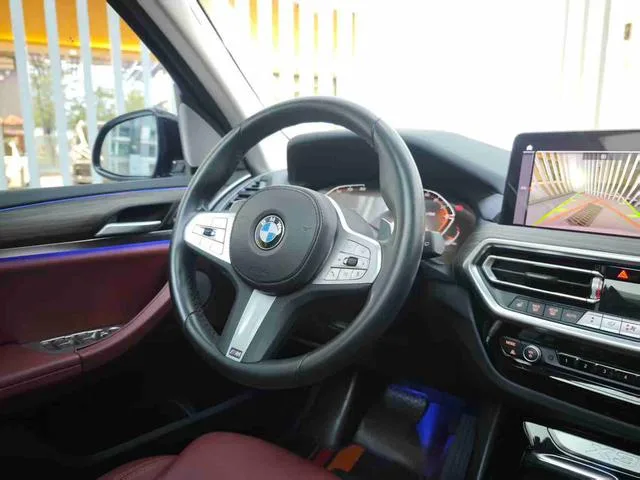 BMW X3 2022 Модификация xDrive30i Лидирующий M Ночной костюм интерьер фото 15 BMW X3 2022 Модификация xDrive30i Лидирующий M Ночной костюм интерьер фото 15