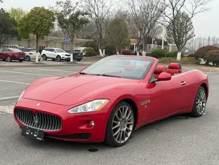 Maserati GranCabrio 2012 4.7L Sport exterior foto 1 Maserati GranCabrio 2012 4.7L Sport exterior foto 1