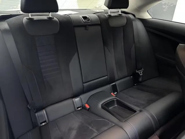 BMW 2 Series 2023 225i Coupe M Sports Night Suit interior photo 15 BMW 2 Series 2023 225i Coupe M Sports Night Suit interior photo 15