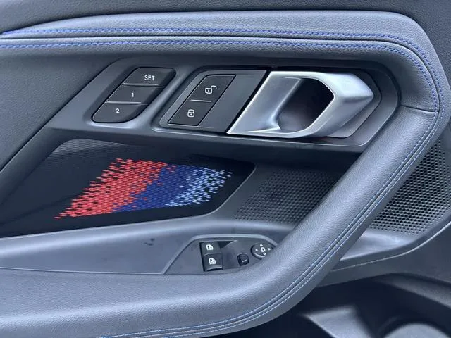 BMW 2 Series 2023 225i Coupe M Sports Night Suit interior photo 16 BMW 2 Series 2023 225i Coupe M Sports Night Suit interior photo 16