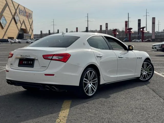 Maserati Ghibli 2014 3.0T Standard Edition exterior photo 4 Maserati Ghibli 2014 3.0T Standard Edition exterior photo 4