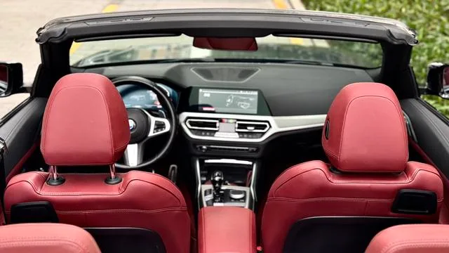 BMW 4 Series 2022 Restyling 425i Convertible M Sports Night Suit interior photo 8 BMW 4 Series 2022 Restyling 425i Convertible M Sports Night Suit interior photo 8