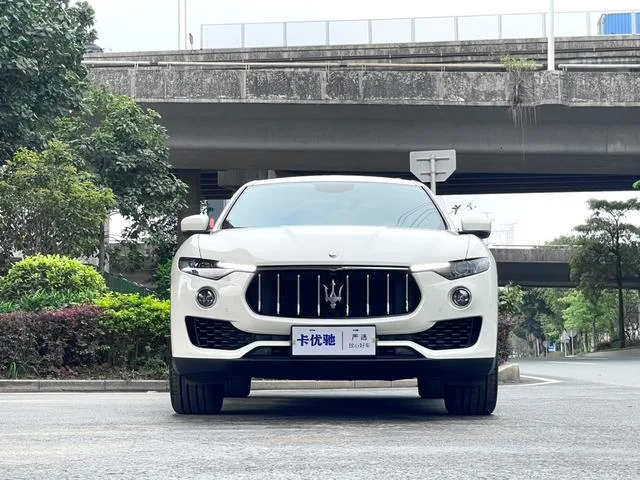 Maserati Levante 2021 3.0T Standard Edition exterior photo 2 Maserati Levante 2021 3.0T Standard Edition exterior photo 2