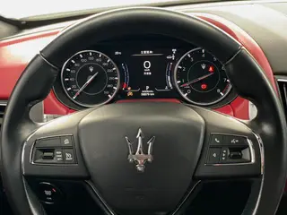 Maserati Levante 2021 3.0T Standard Edition interior photo 16 Maserati Levante 2021 3.0T Standard Edition interior photo 16