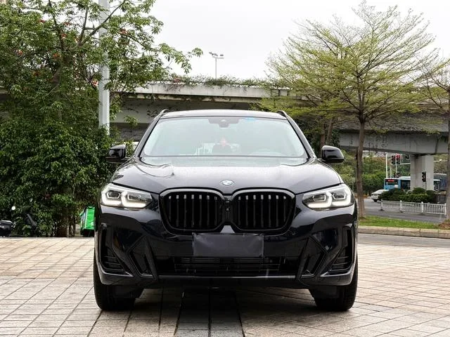 BMW X3 2023 xDrive30i Leader M Ensemble de nuit Yao extérieur photo 2 BMW X3 2023 xDrive30i Leader M Ensemble de nuit Yao extérieur photo 2
