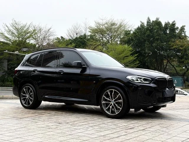 BMW X3 2023 xDrive30i Leader M Ensemble de nuit Yao extérieur photo 3 BMW X3 2023 xDrive30i Leader M Ensemble de nuit Yao extérieur photo 3