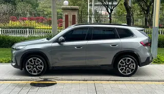 BMW X1 2023 sDrive25Li X Design Suit exterior photo 7 BMW X1 2023 sDrive25Li X Design Suit exterior photo 7