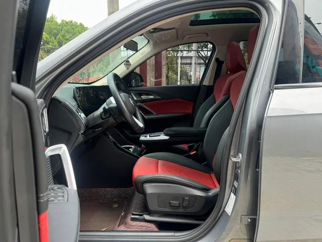 BMW X1 2023 sDrive25Li X Design Suit interior photo 9 BMW X1 2023 sDrive25Li X Design Suit interior photo 9