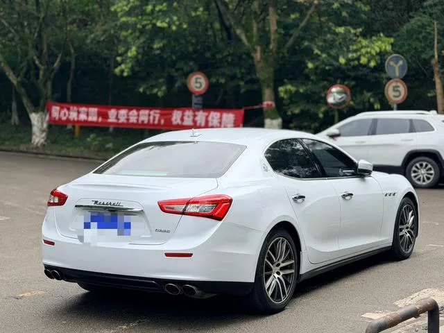 Maserati Ghibli 2017 3.0T Standard Edition exterior photo 4 Maserati Ghibli 2017 3.0T Standard Edition exterior photo 4