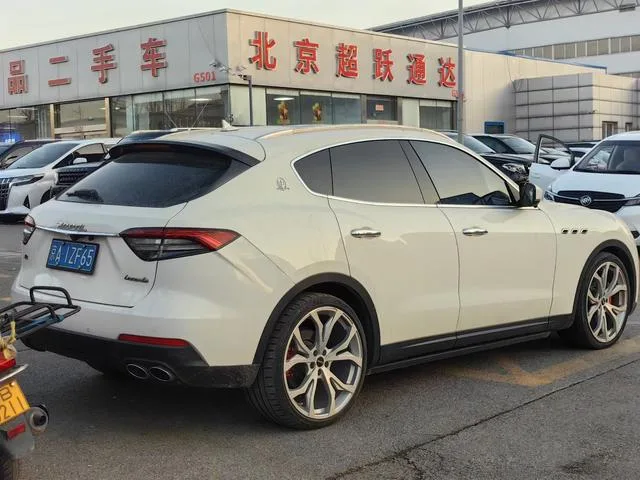 Maserati Levante 2021 3.0T Standard Edition exterior photo 3 Maserati Levante 2021 3.0T Standard Edition exterior photo 3