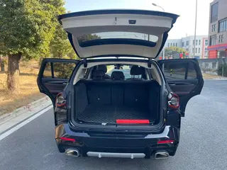 BMW X3 2022 Reforma xDrive25i M Conjunto deportivo interior foto 14 BMW X3 2022 Reforma xDrive25i M Conjunto deportivo interior foto 14