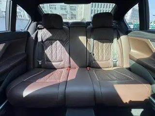 BMW 7 Series 2022 740Li Tipo de lujo M Conjunto deportivo exterior foto 9 BMW 7 Series 2022 740Li Tipo de lujo M Conjunto deportivo exterior foto 9