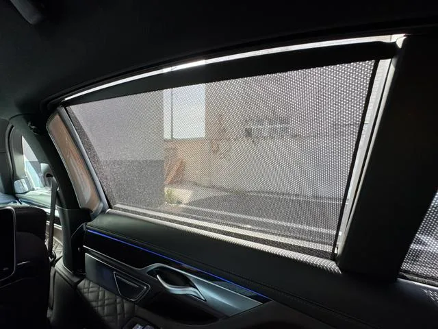 BMW 7 Series 2022 740Li Tipo de lujo M Conjunto deportivo interior foto 16 BMW 7 Series 2022 740Li Tipo de lujo M Conjunto deportivo interior foto 16