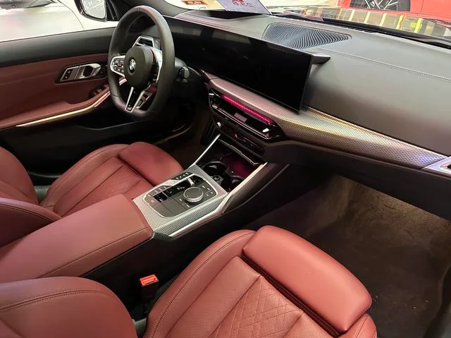 BMW 3 Series 2025 330Li Tipo de lujo M Traje nocturno deportivo Yao interior foto 8 BMW 3 Series 2025 330Li Tipo de lujo M Traje nocturno deportivo Yao interior foto 8