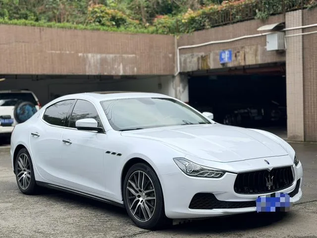 Maserati Ghibli 2017 3.0T Standard Edition exterior photo 3 Maserati Ghibli 2017 3.0T Standard Edition exterior photo 3