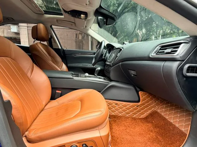 Maserati Ghibli 2017 3.0T Standard Edition interior photo 17 Maserati Ghibli 2017 3.0T Standard Edition interior photo 17