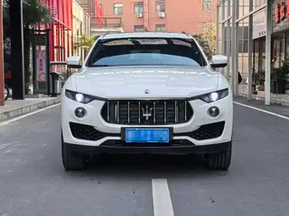 Maserati Levante 2016 3.0T Levante exterior photo 2 Maserati Levante 2016 3.0T Levante exterior photo 2
