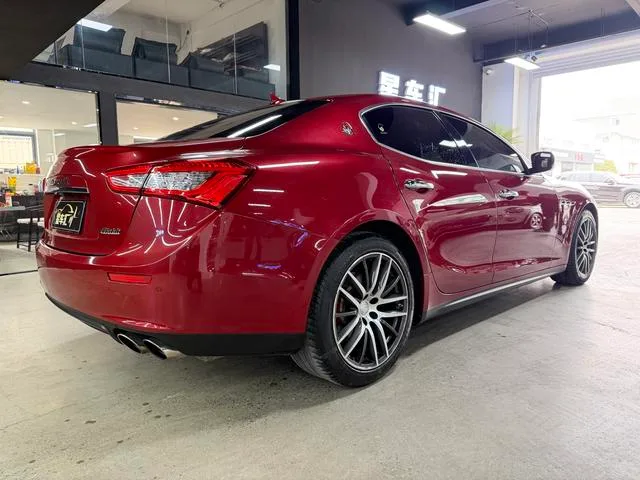 Maserati Ghibli 2014 3.0T Standard Edition interior photo 12 Maserati Ghibli 2014 3.0T Standard Edition interior photo 12