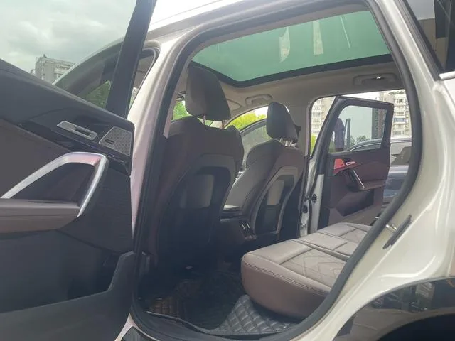 BMW X1 2023 sDrive25Li M Sports suit exterior photo 7 BMW X1 2023 sDrive25Li M Sports suit exterior photo 7