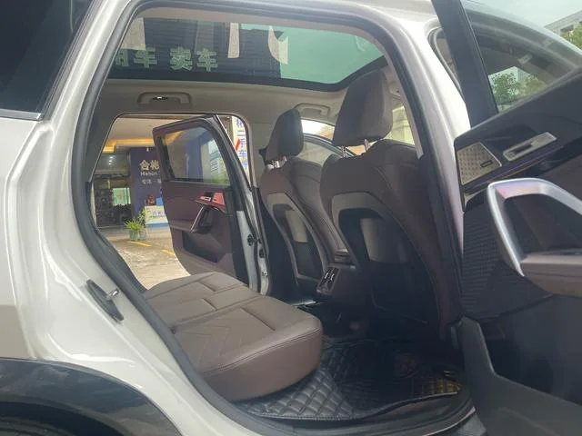 BMW X1 2023 sDrive25Li M Sports suit exterior photo 10 BMW X1 2023 sDrive25Li M Sports suit exterior photo 10
